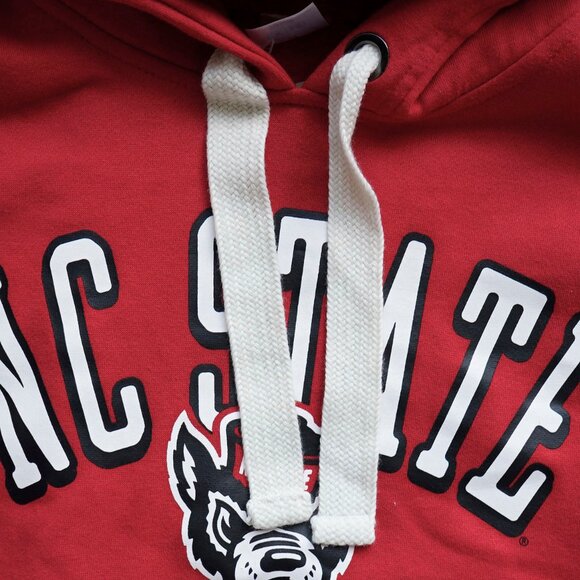 NC State Hoodie Wolfpack Red Logo Collegiate Knit Fleece Lined Sweatshirt Top - Picture 6 of 8